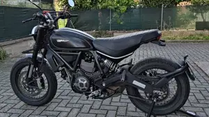 Ducati Scrambler 800 Full Throttle (2015 - 16)  (2)