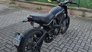 Ducati Scrambler 800 Full Throttle (2015 - 16)  (4)