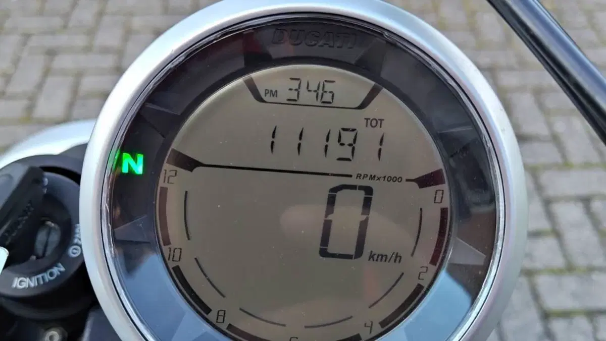 Ducati Scrambler 800 Full Throttle (2015 - 16)  (7)