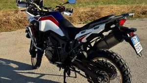 Honda Africa Twin CRF 1000L Travel Edition (2018 - 19)  (3)