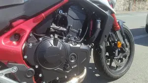 Honda CB 750 Hornet (2025)  (8)