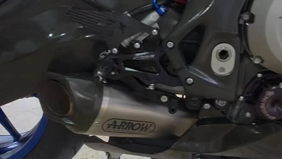 Bmw S 1000 RR (2015 - 16)  (5)