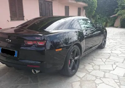 Chevrolet Camaro Coupé 6.2 V8 432CV Coupé (2)