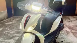 Piaggio Medley 150 S ABS (2021 - 25)  (4)