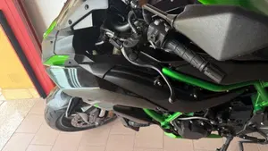 Kawasaki Z H2 SE Performance (2022 - 24)  (10)