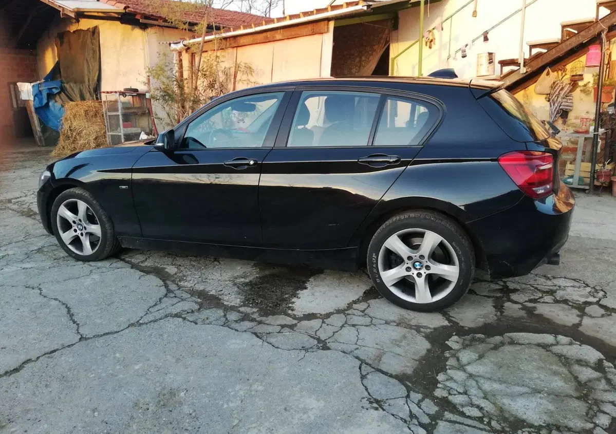 BMW Serie 1 5p. 120d 5p. Sport (2)