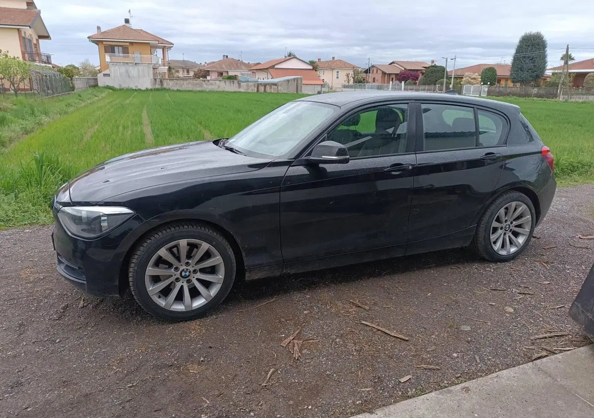 BMW Serie 1 5p. 120d 5p. Sport (10)