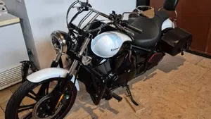 Kawasaki Vulcan VN 900 Custom (2011 - 16)  (6)