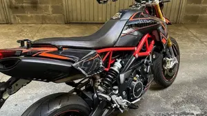Aprilia Dorsoduro 900 (2017 - 20)  (3)