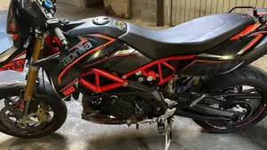 Aprilia Dorsoduro 900 (2017 - 20)  (4)