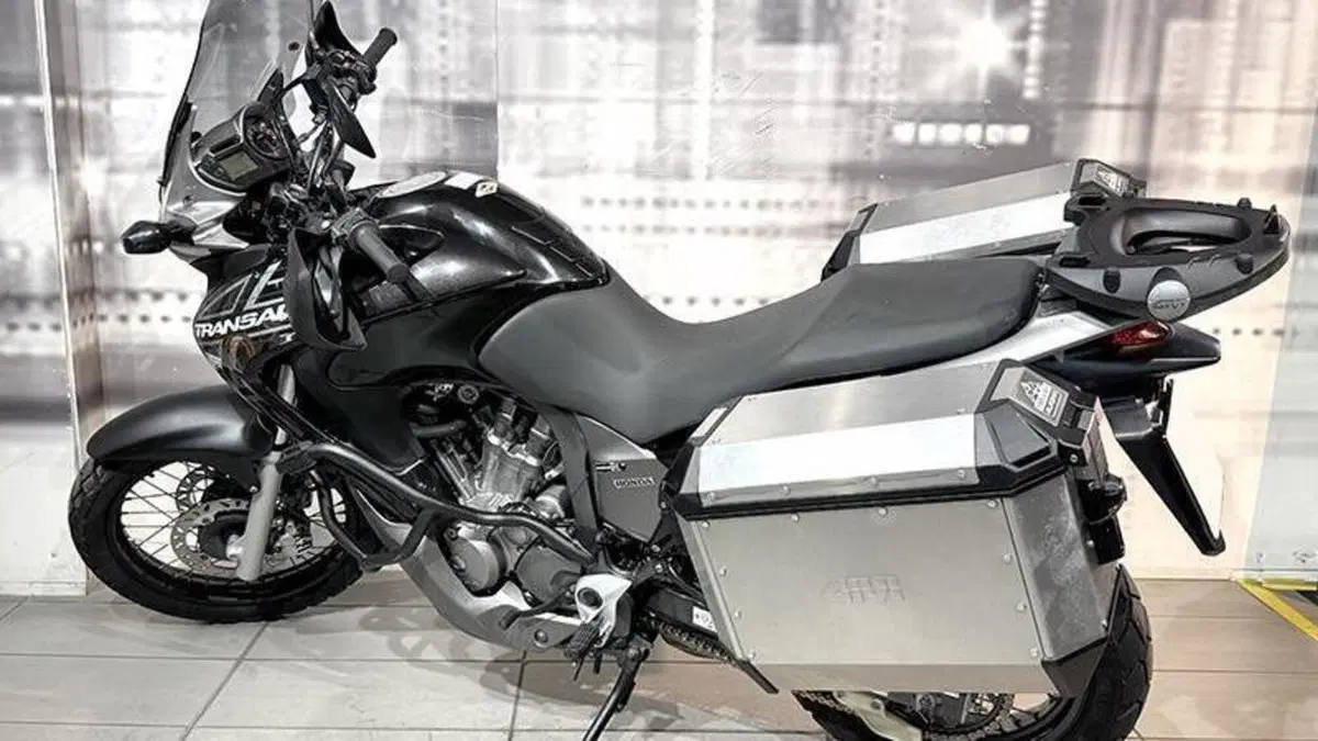 Honda Transalp XL 700 V (2007 - 2013)  (2)