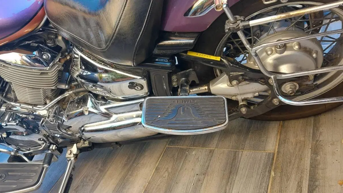 Yamaha XVS 1100 Drag Star A Classic (2000 - 06)  (15)