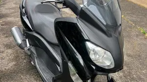 Yamaha X-Max 250 (2010 - 13)  (2)
