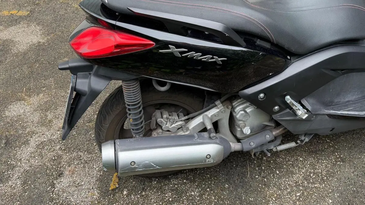 Yamaha X-Max 250 (2010 - 13)  (6)