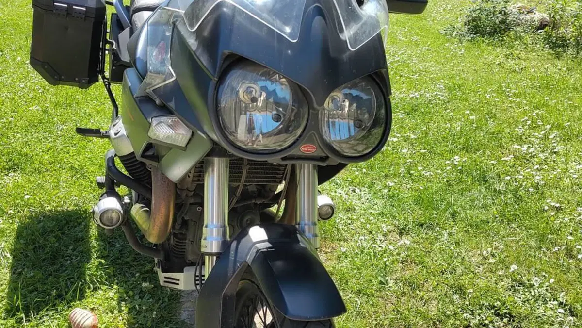 Moto Guzzi Stelvio 1200 NTX (2011 - 16)  (2)