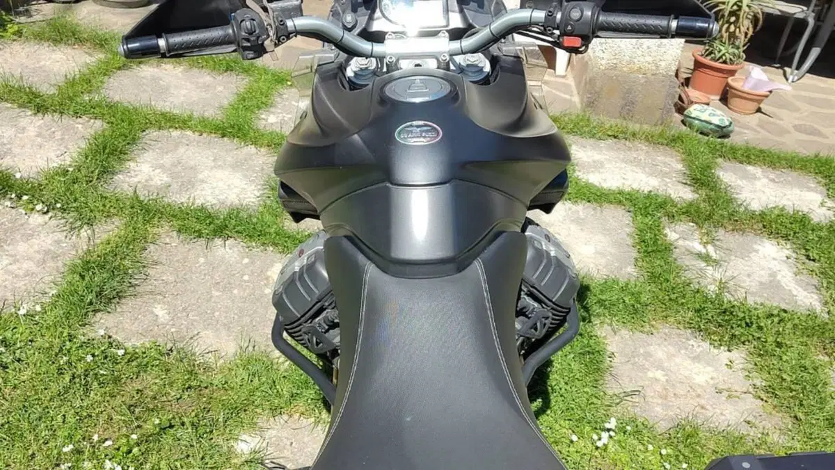 Moto Guzzi Stelvio 1200 NTX (2011 - 16)  (3)