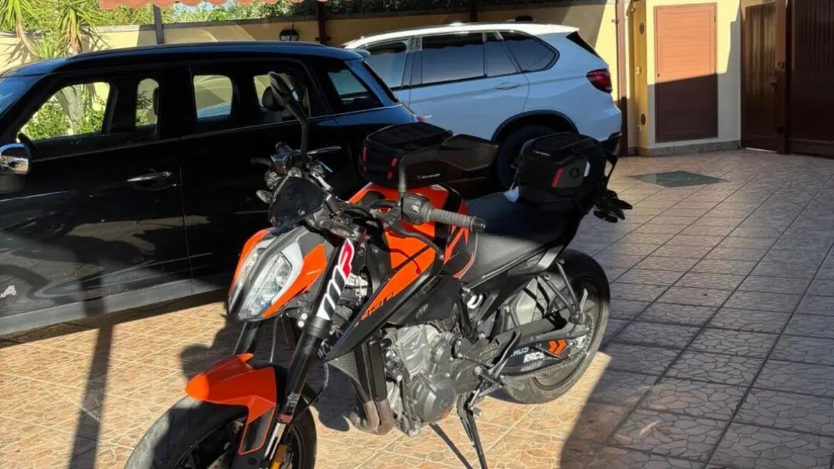 KTM 890 Duke (2021 - 23)  (3)