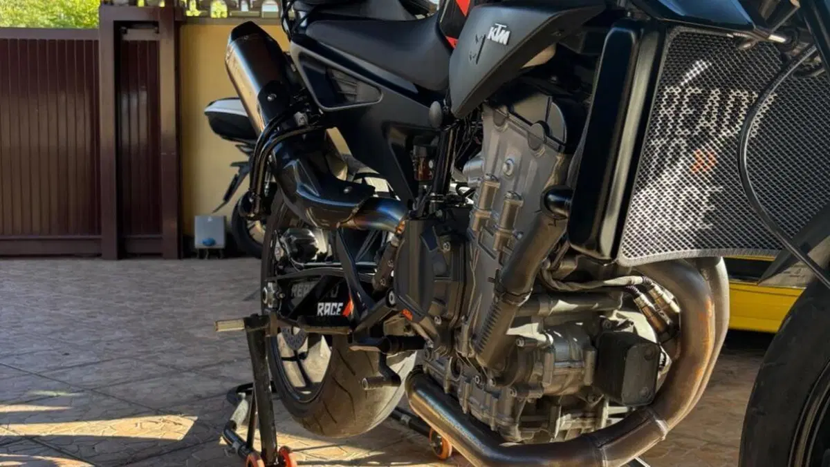 KTM 890 Duke (2021 - 23)  (9)