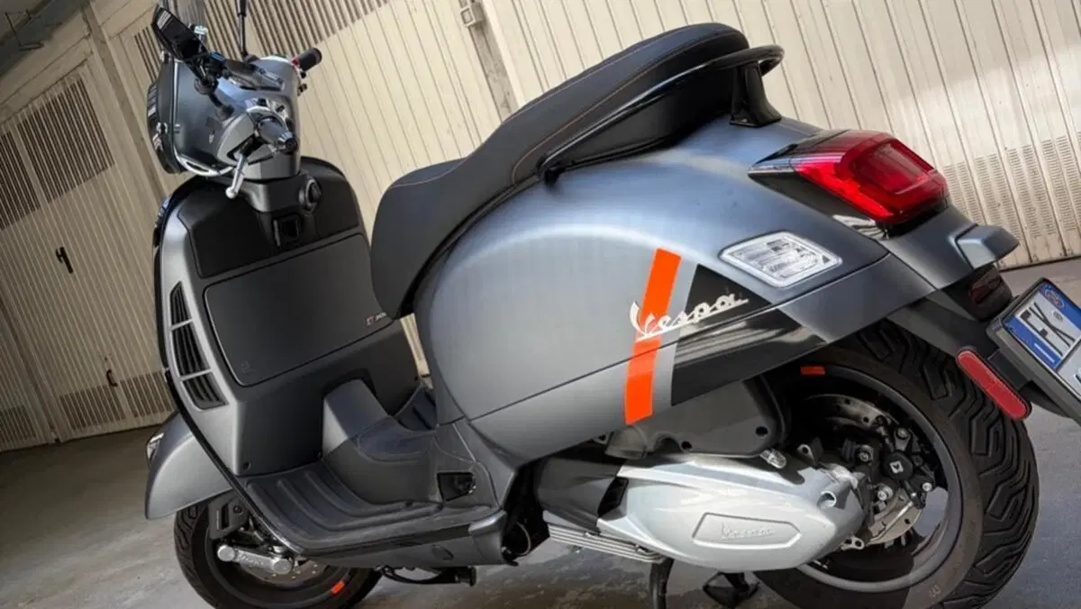 Vespa GTS 300 Super Sport (2023 - 24)  (12)