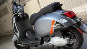 Vespa GTS 300 Super Sport (2023 - 24)  (12)