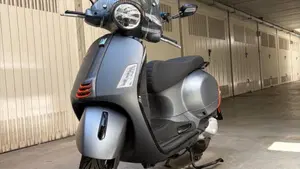 Vespa GTS 300 Super Sport (2023 - 24)  (13)
