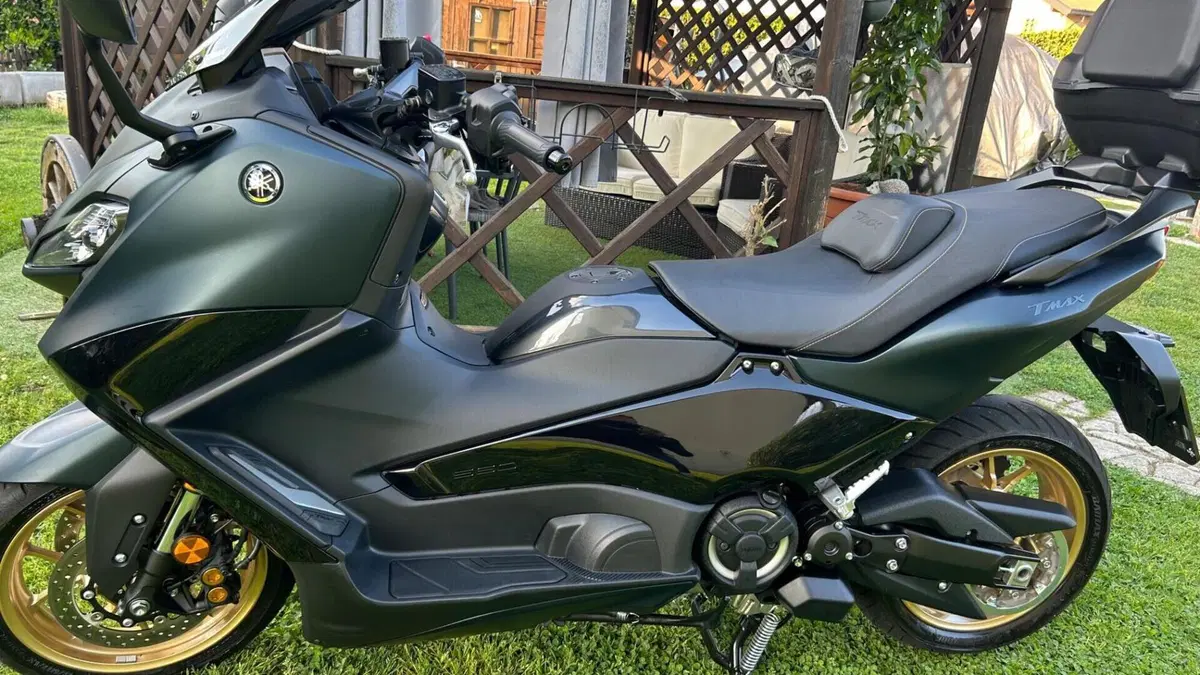 Yamaha T-Max 560 Tech Max (2022 - 24) 