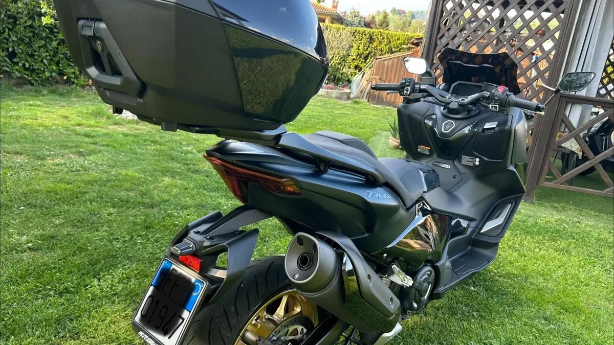 Yamaha T-Max 560 Tech Max (2022 - 24)  (8)