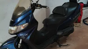 Suzuki Burgman AN 400 (2001 - 02)  (3)