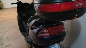 Suzuki Burgman AN 400 (2001 - 02)  (4)
