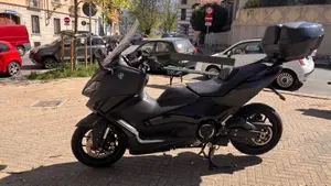 Yamaha T-Max 560 (2022 - 24)  (4)