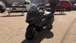 Yamaha T-Max 560 (2022 - 24)  (5)