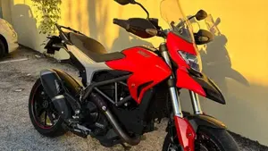 Ducati Hyperstrada 821 (2013 - 15)  (6)