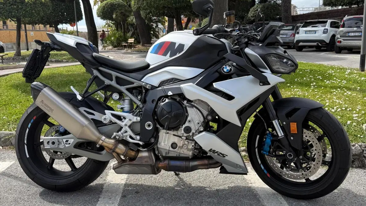 Bmw M 1000 R (2025 - 27)  (4)