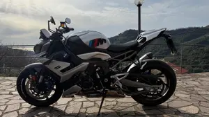 Bmw M 1000 R (2025 - 26)  (8)