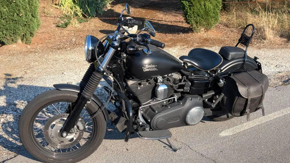 Harley-Davidson 1584 Street Bob (2008 - 15) - FXDB 