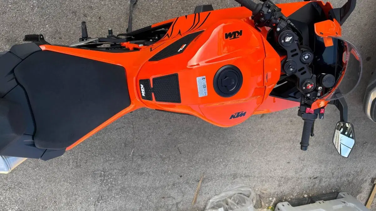 KTM 990 RC R (2026)  (5)