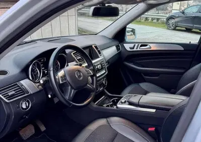 Mercedes-Benz Classe ML 350 BlueTEC 4Matic Sport (6)