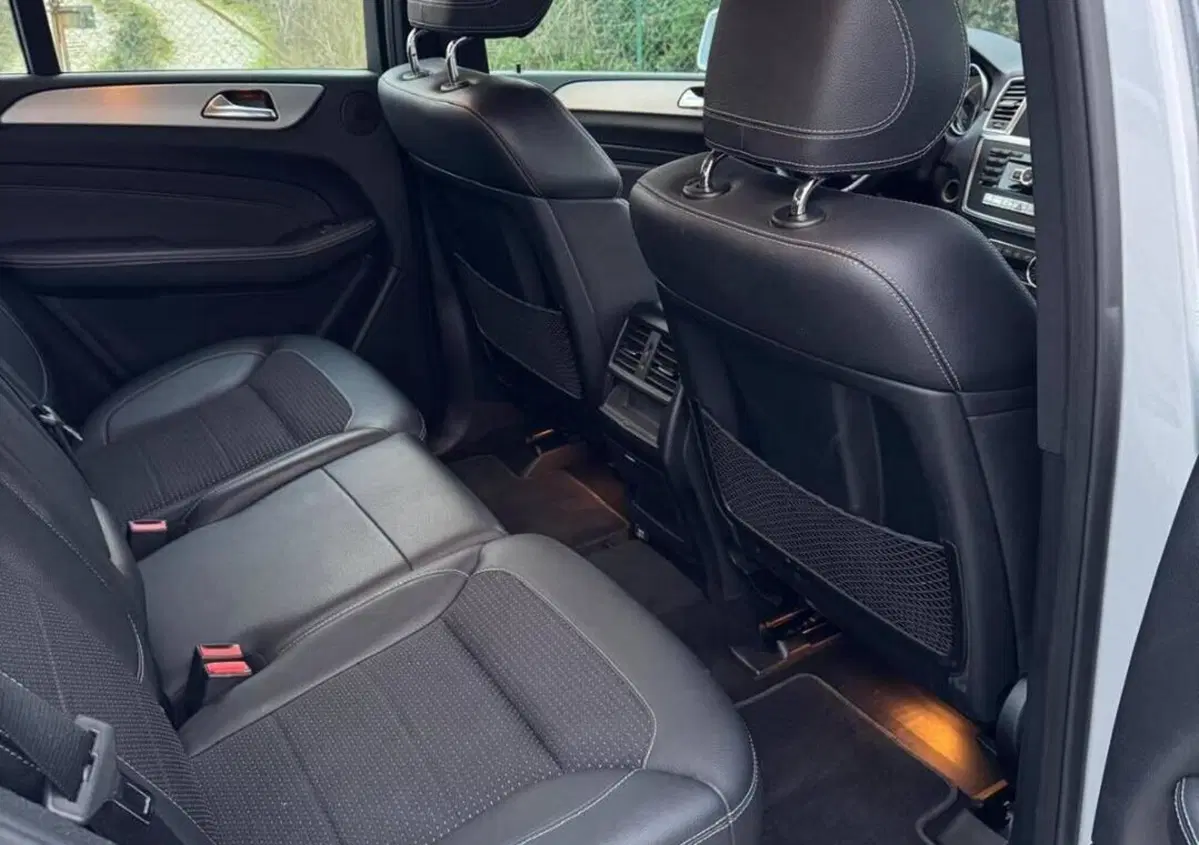 Mercedes-Benz Classe ML 350 BlueTEC 4Matic Sport (9)