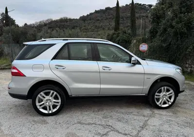 Mercedes-Benz Classe ML 350 BlueTEC 4Matic Sport (10)