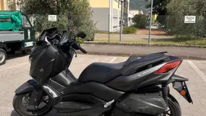 Yamaha X-Max 300 ABS (2017 - 20)  (4)