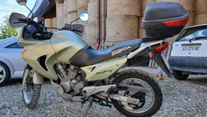 Honda Transalp XL 650V (2000 - 04)  (4)