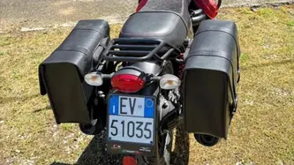 Moto Guzzi V7 III Carbon (2018 - 20) usata