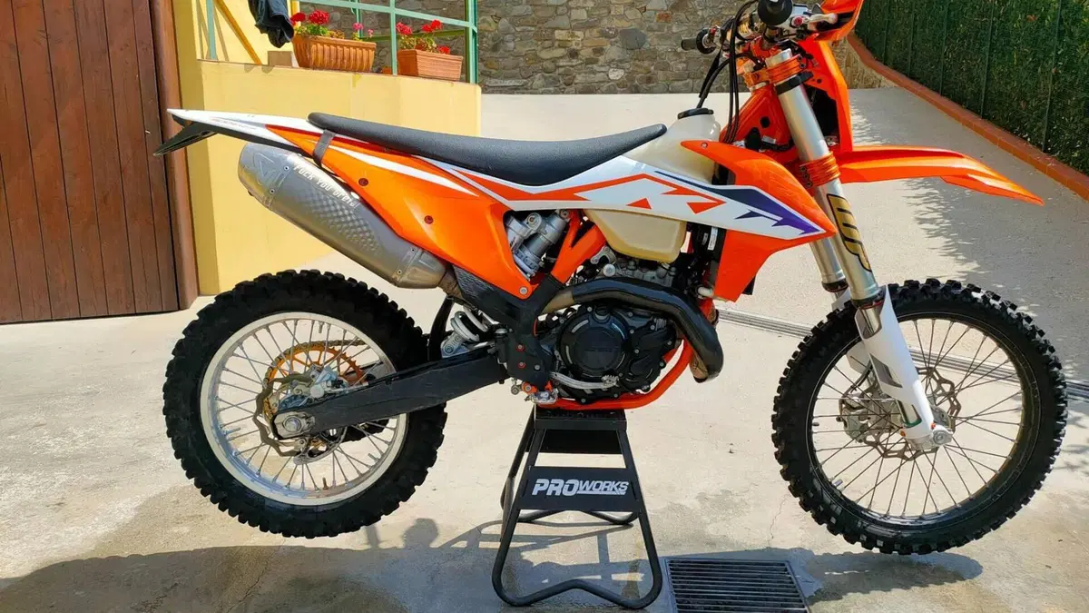 KTM 500 EXC-F (2023) 