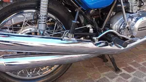 Kawasaki   (4)
