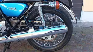 Kawasaki   (6)