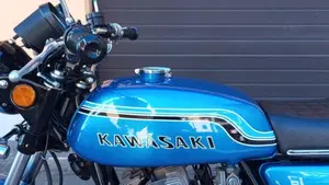 Kawasaki   (17)