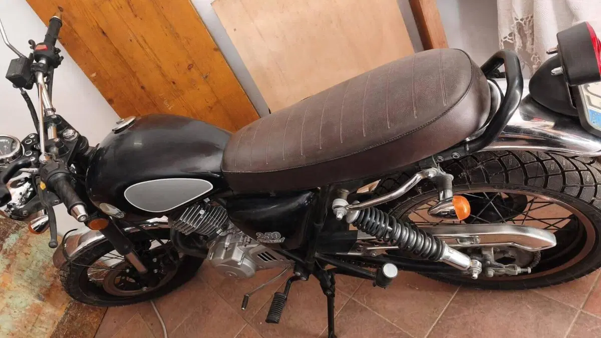 Mash Italia Cafè Racer 250 (2015 - 16)  (2)