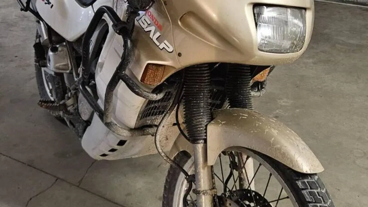 Honda Transalp XL 600V (1997 - 99)  (6)