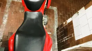 Ducati SuperSport 750 HF I.E.(1999 - 02)  (6)