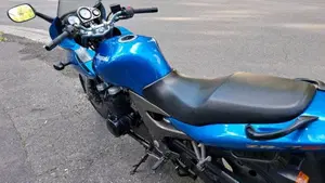 Kawasaki ZR 7S  (13)